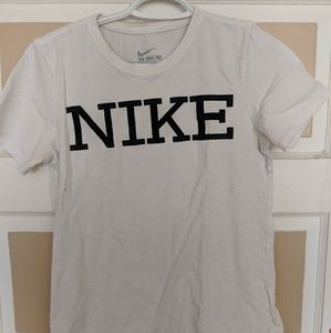 Nike - Plain Athletic Tee